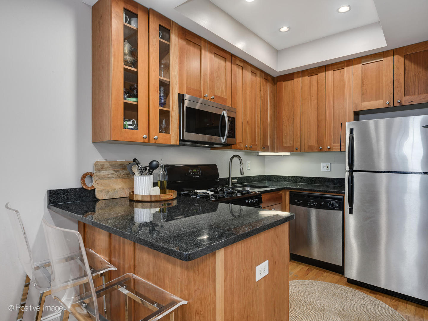 2239 N Lincoln Avenue Unit: 2B