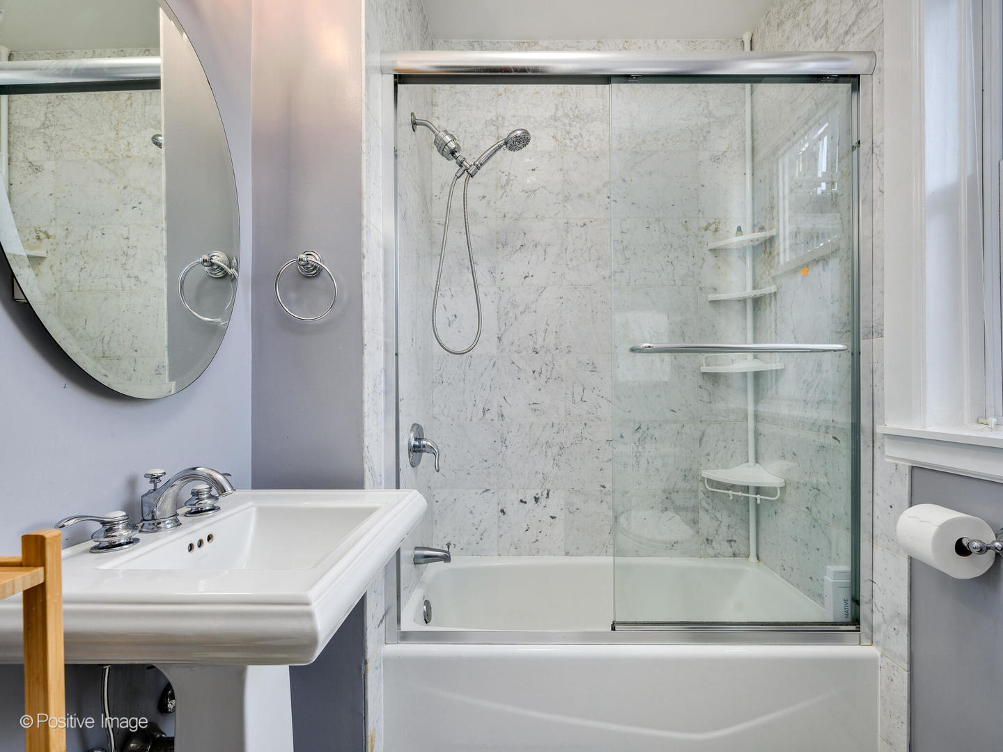 2239 N Lincoln Avenue Unit: 2B