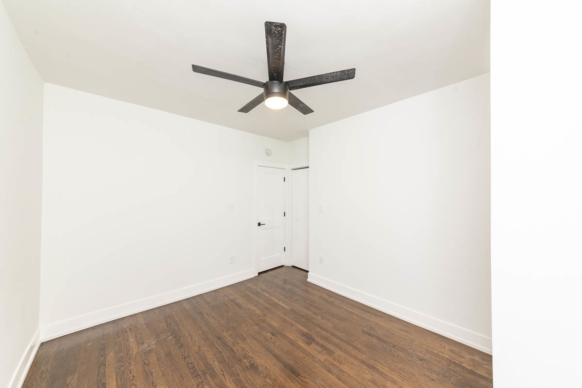 1019 Dempster Street Unit: 1W