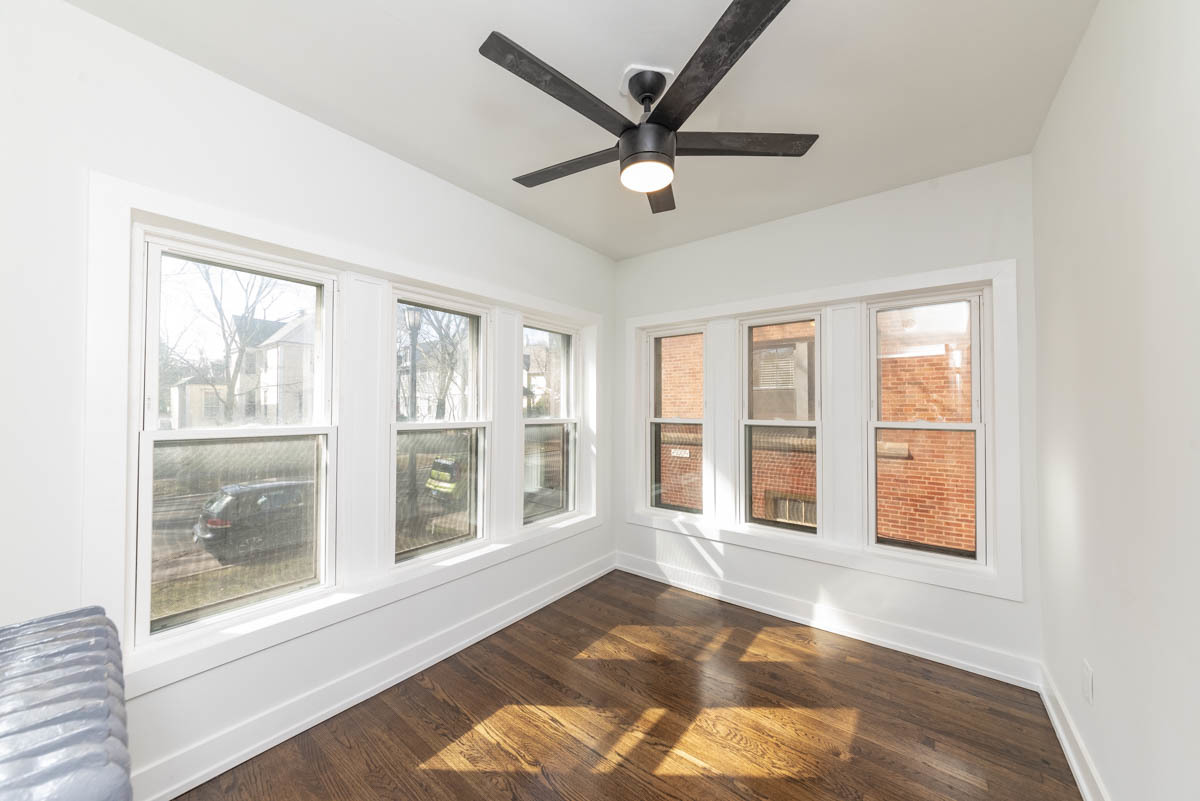 1019 Dempster Street Unit: 1W