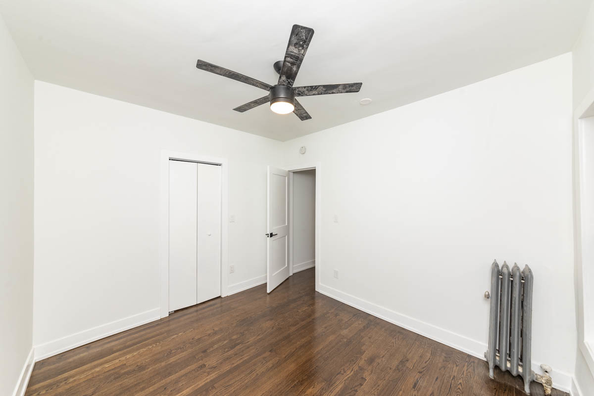 1019 Dempster Street Unit: 1W