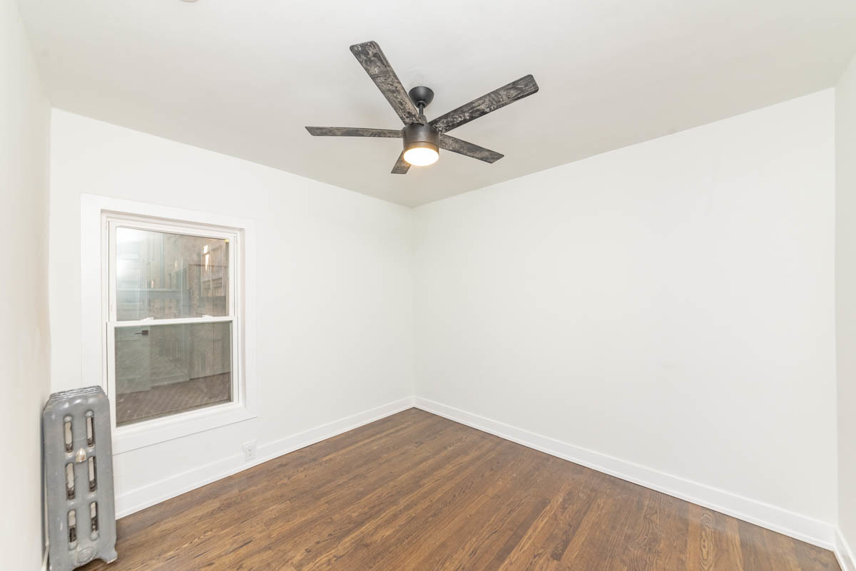 1019 Dempster Street Unit: 1W