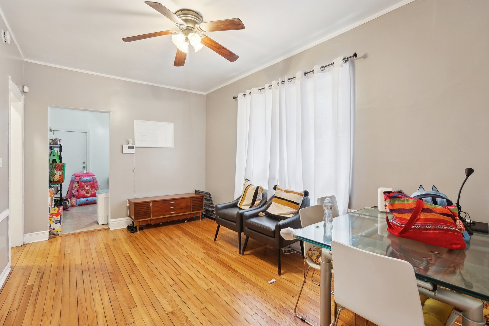 1727 N MENARD Avenue