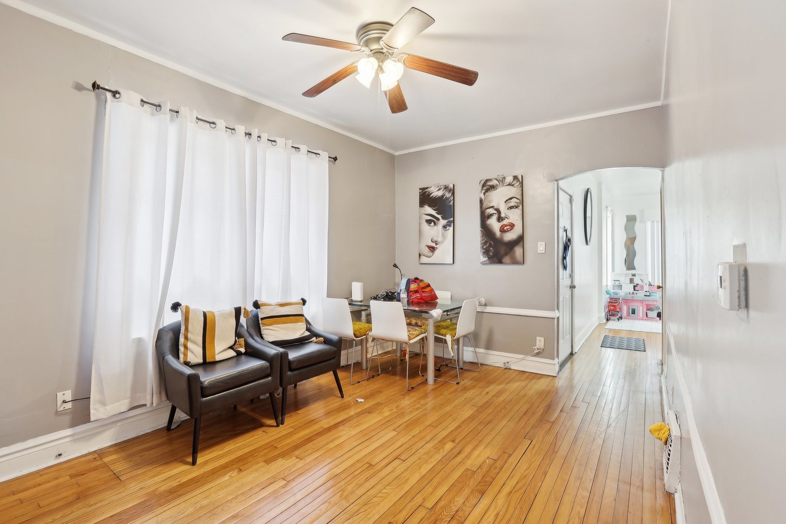 1727 N MENARD Avenue