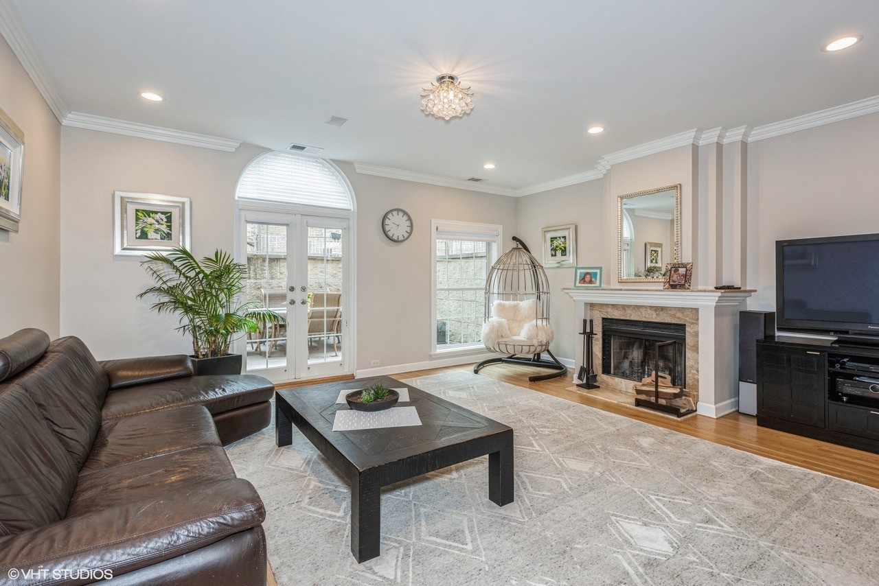 339 W Webster Avenue Unit: 6