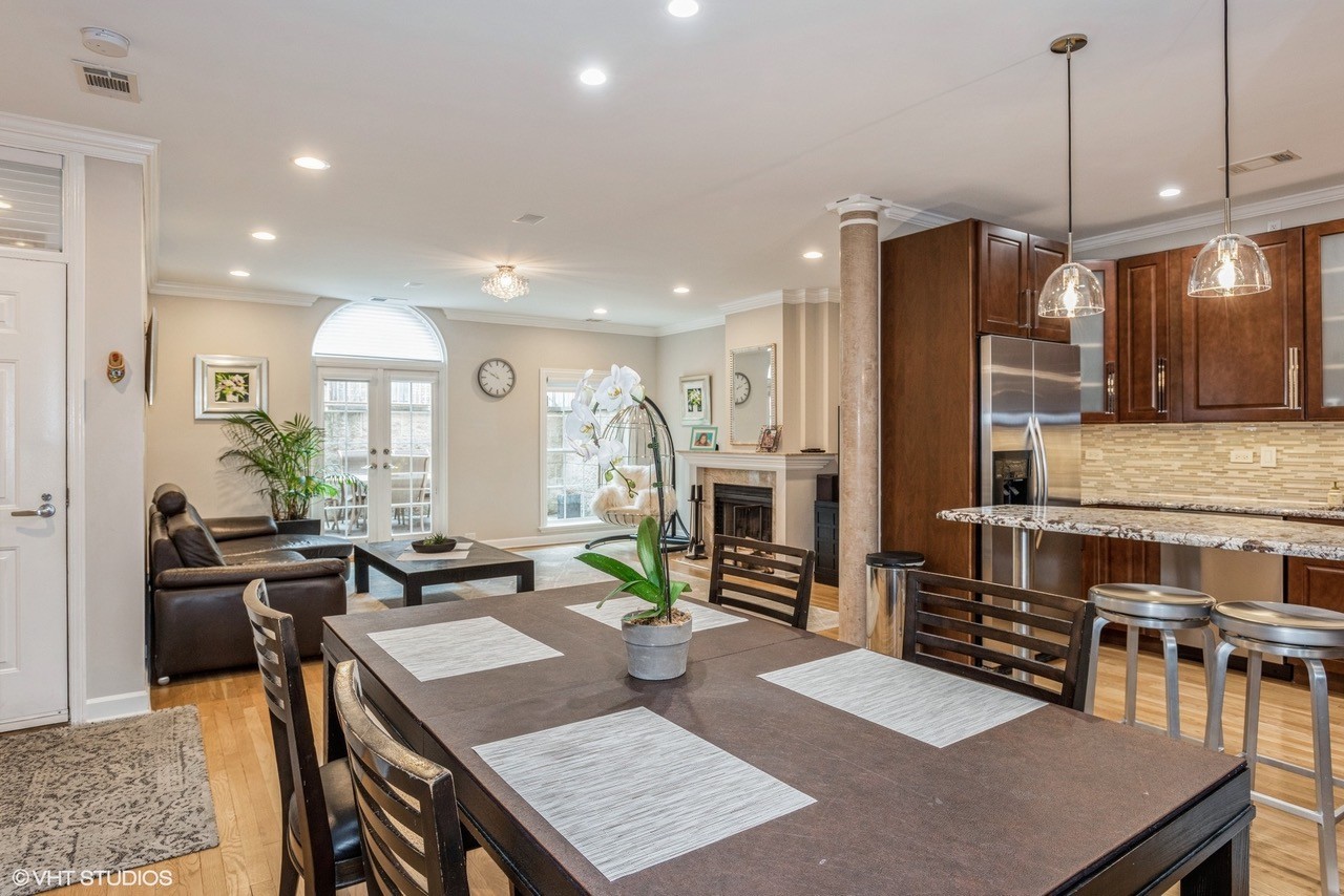 339 W Webster Avenue Unit: 6