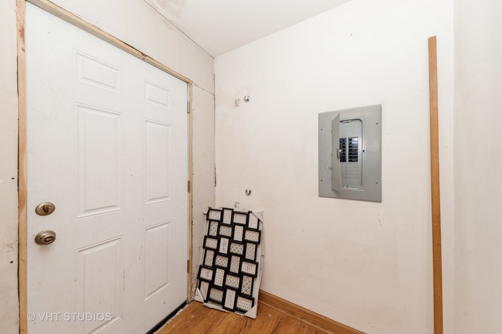 5316 S Kenneth Avenue Unit: 201
