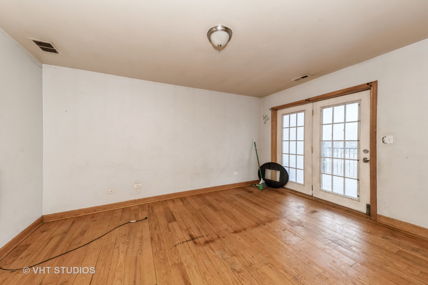 5316 S Kenneth Avenue Unit: 201