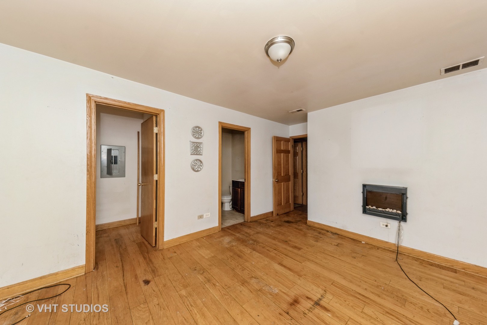 5316 S Kenneth Avenue Unit: 201