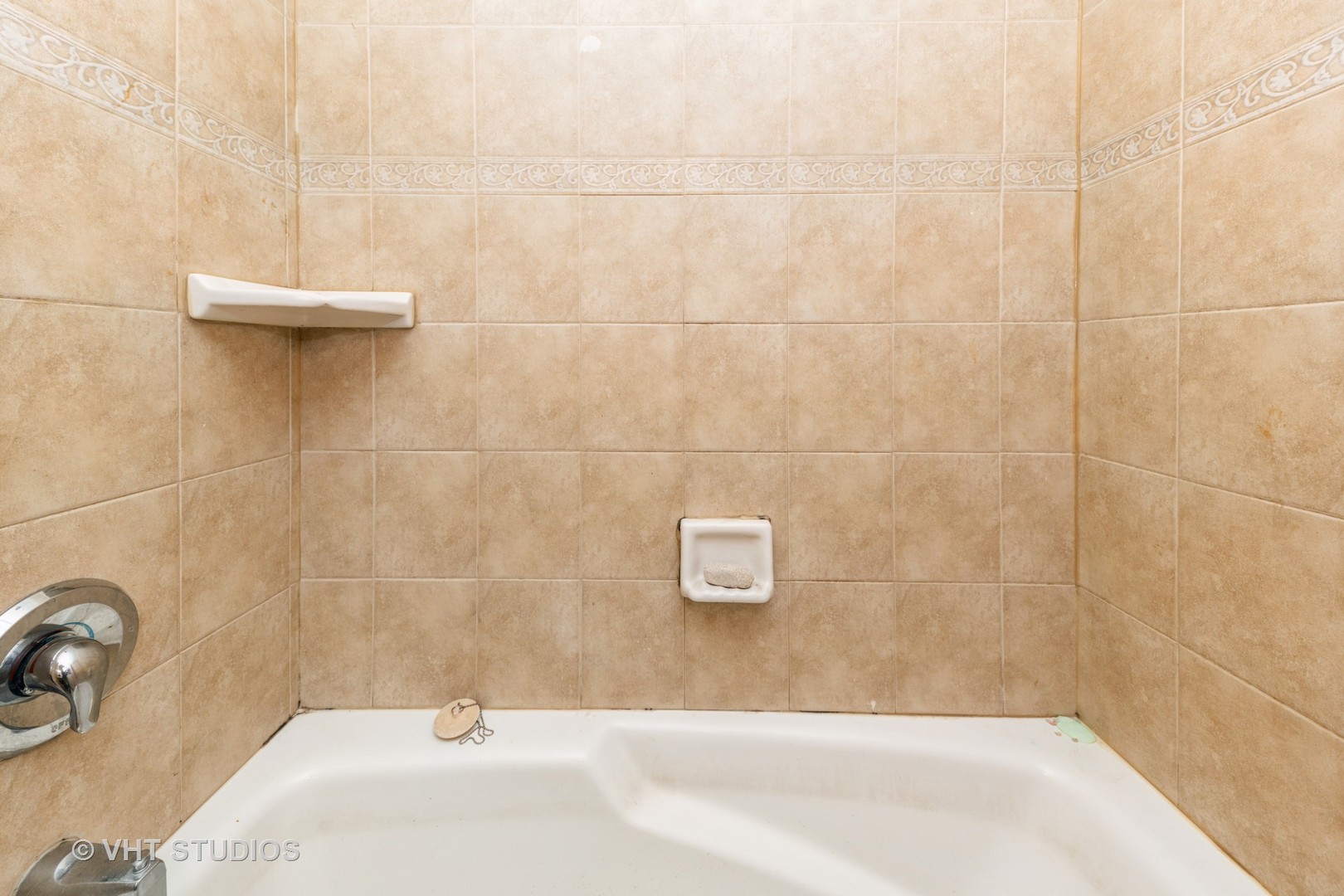 5316 S Kenneth Avenue Unit: 201