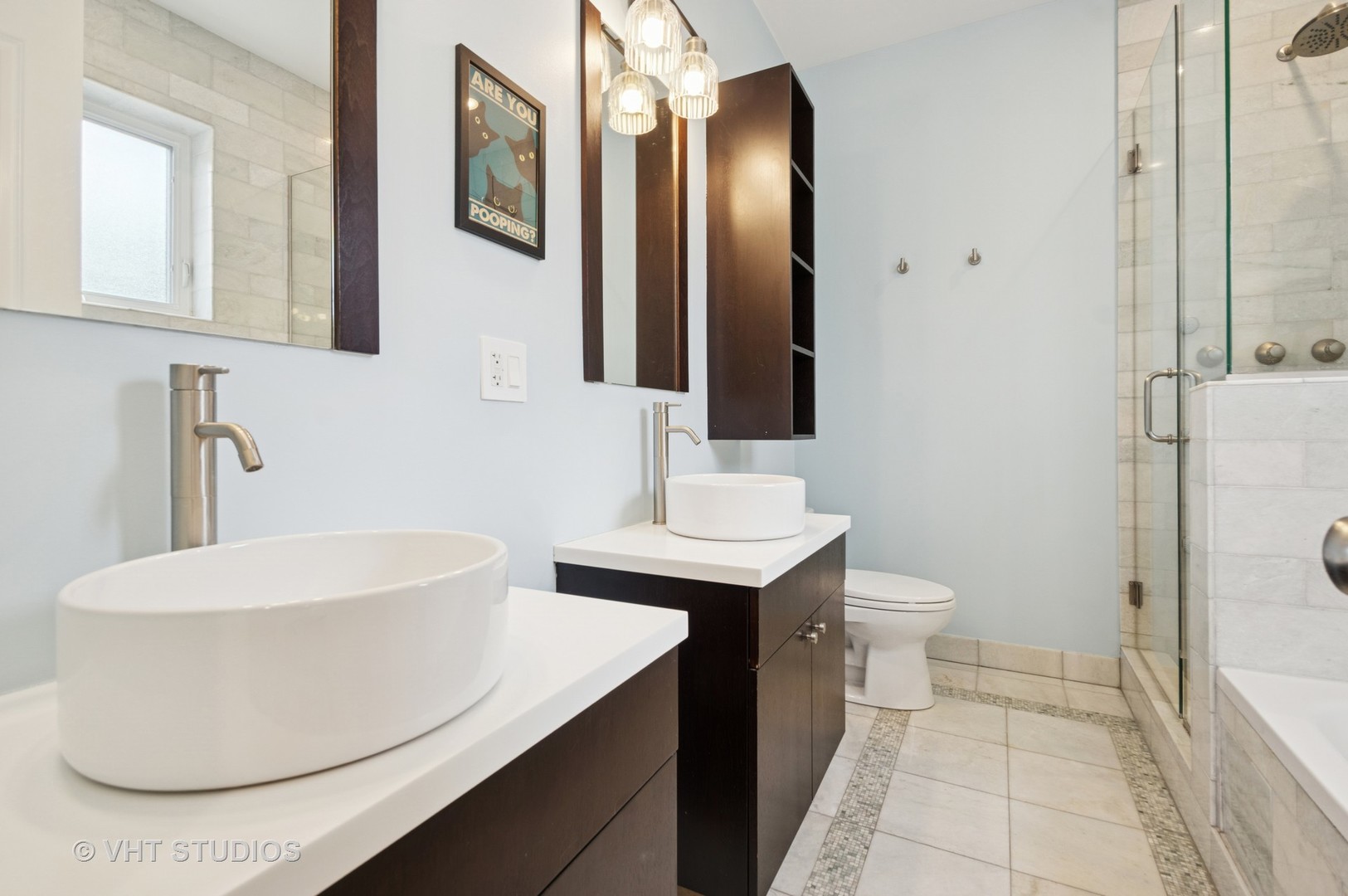 4208 N Albany Avenue Unit: 3