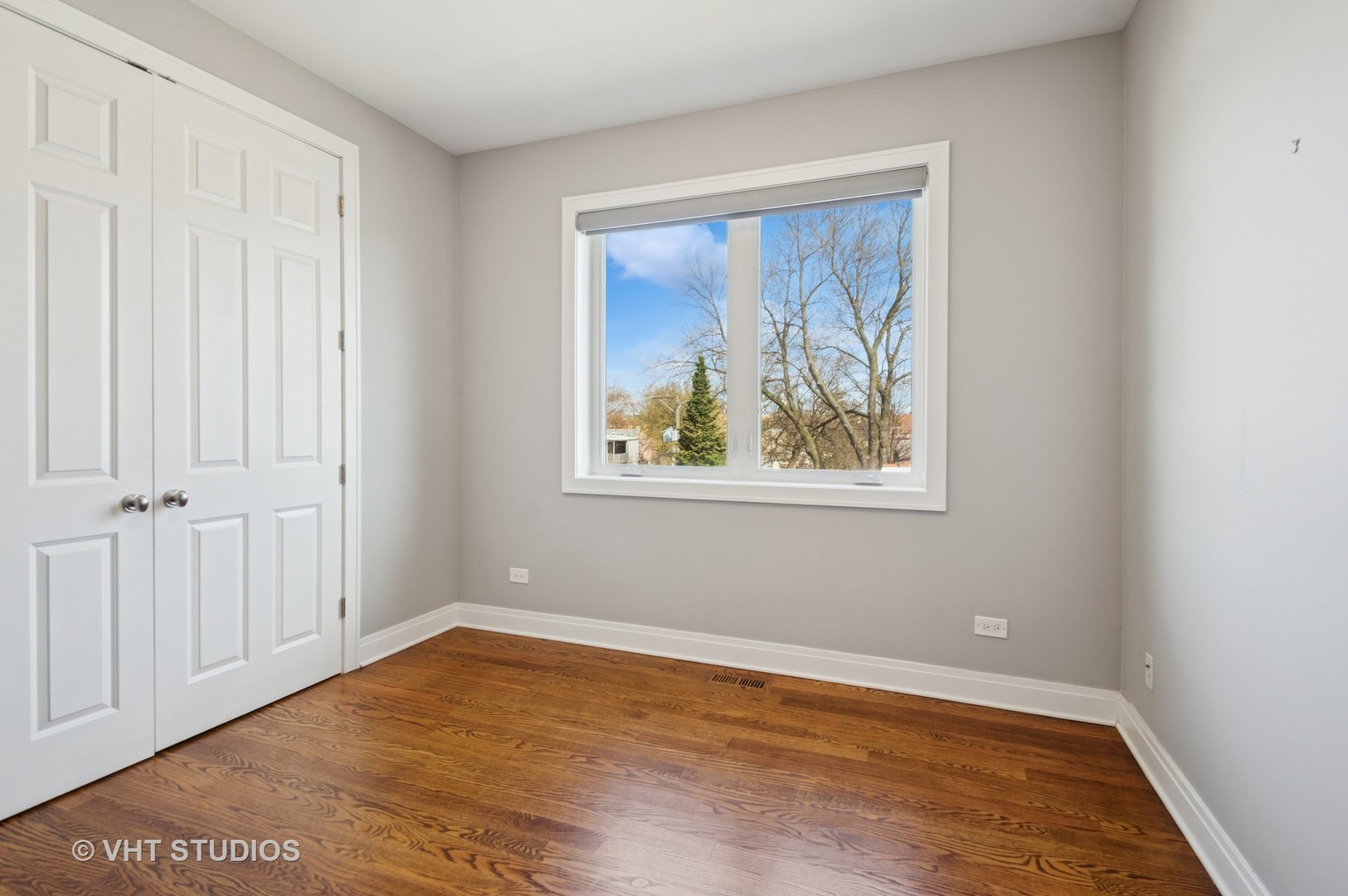 4208 N Albany Avenue Unit: 3