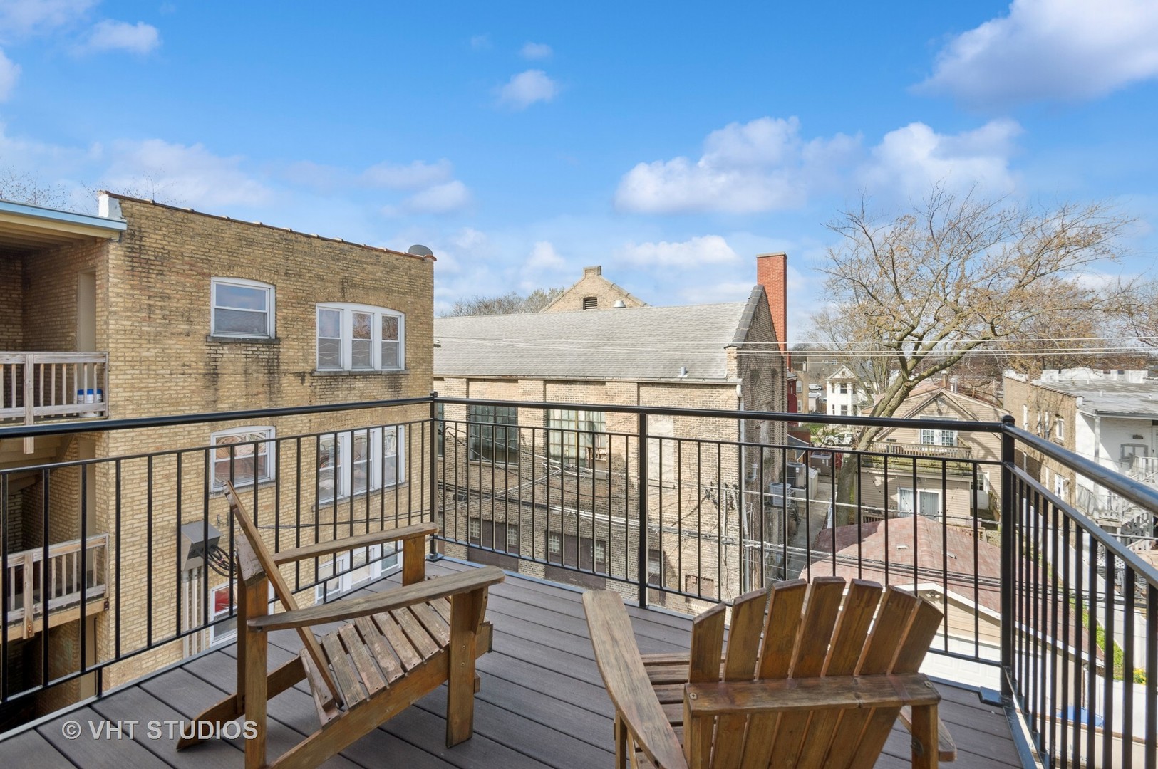 4208 N Albany Avenue Unit: 3