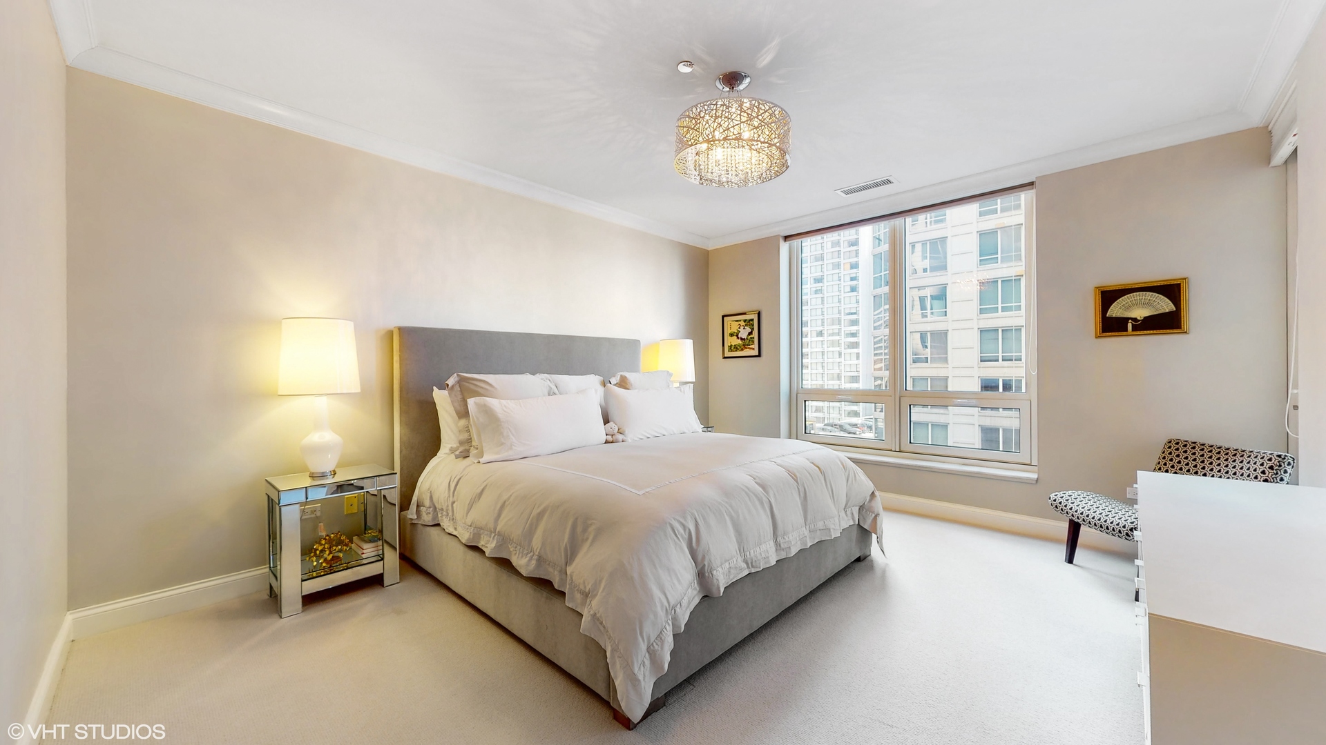 10 E Delaware Place Unit: 9D