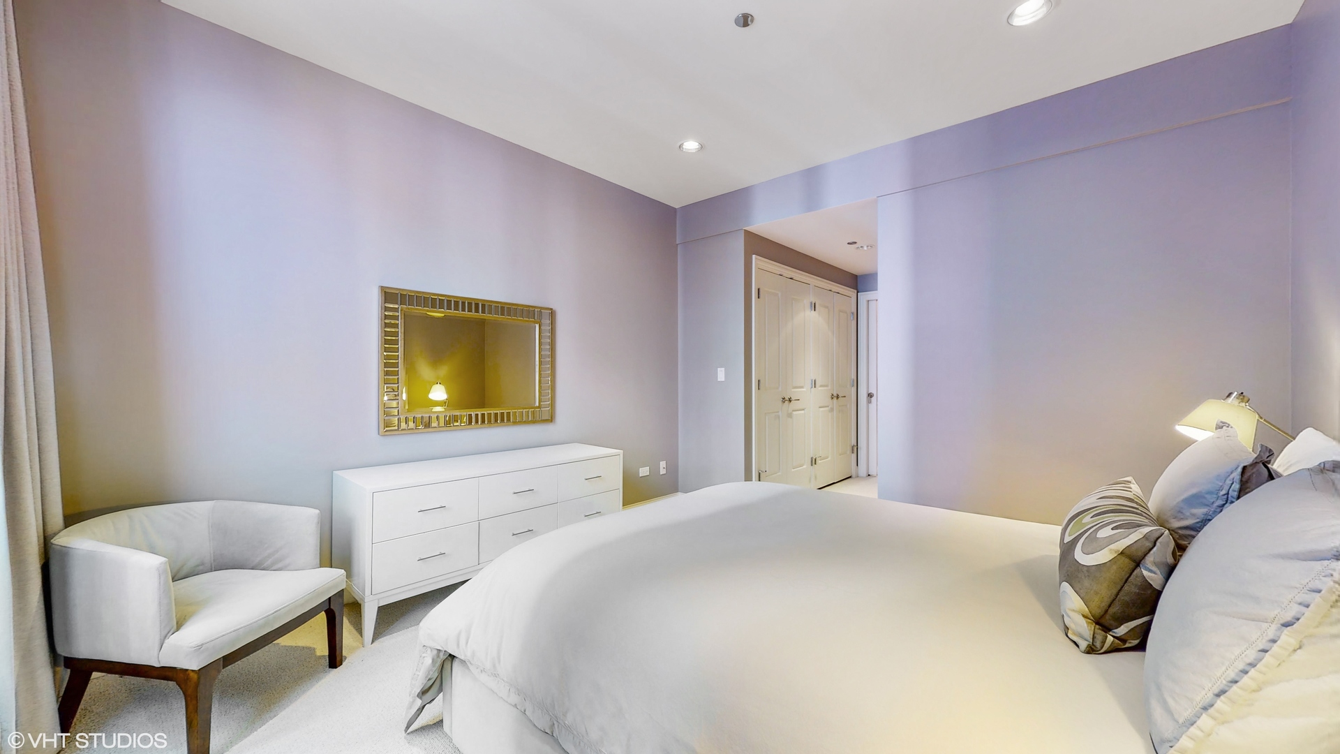 10 E Delaware Place Unit: 9D