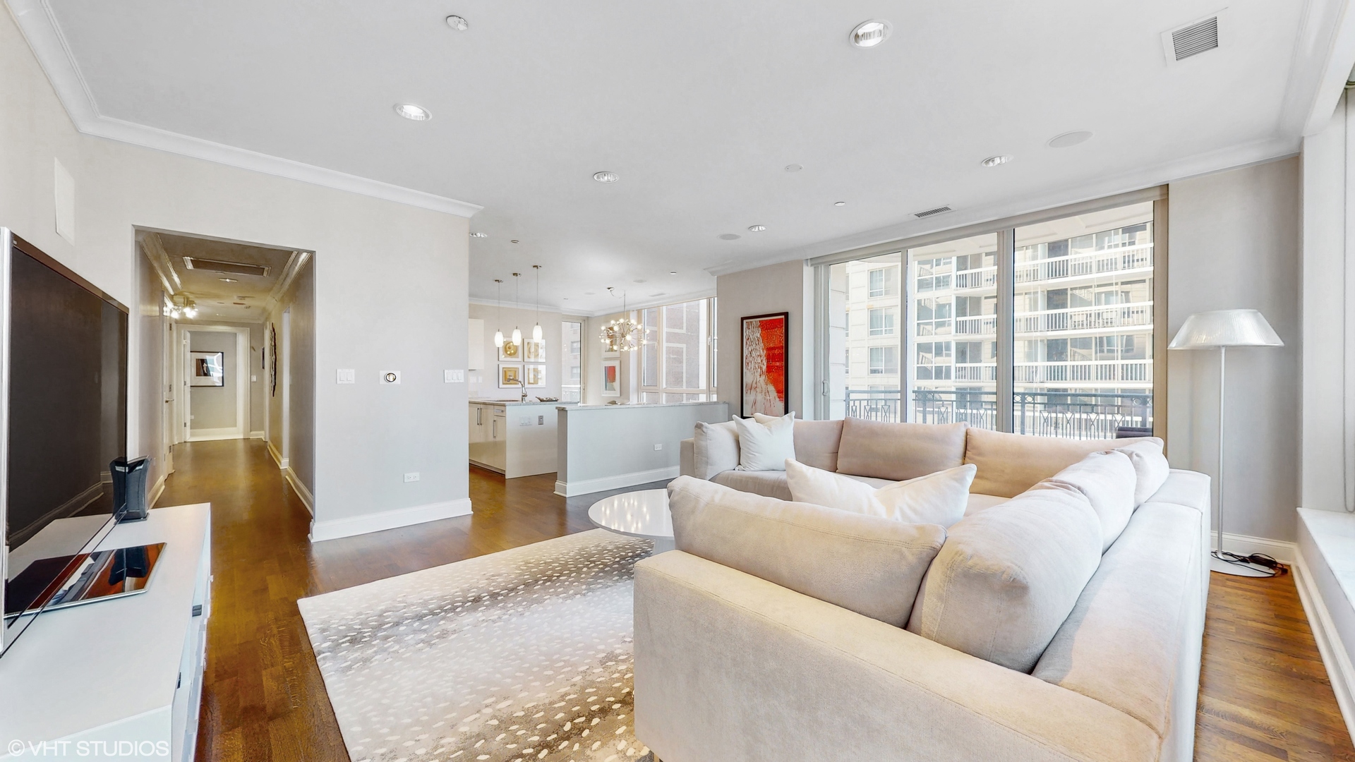 10 E Delaware Place Unit: 9D