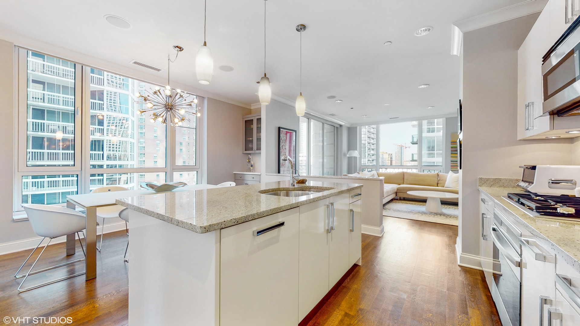 10 E Delaware Place Unit: 9D