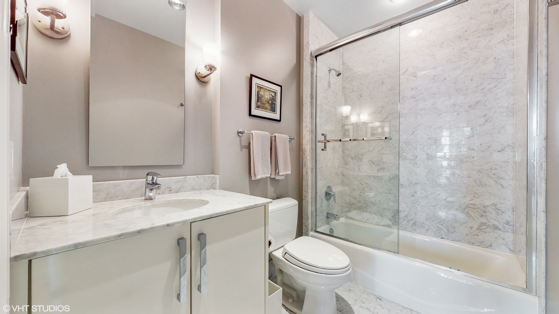 10 E Delaware Place Unit: 9D