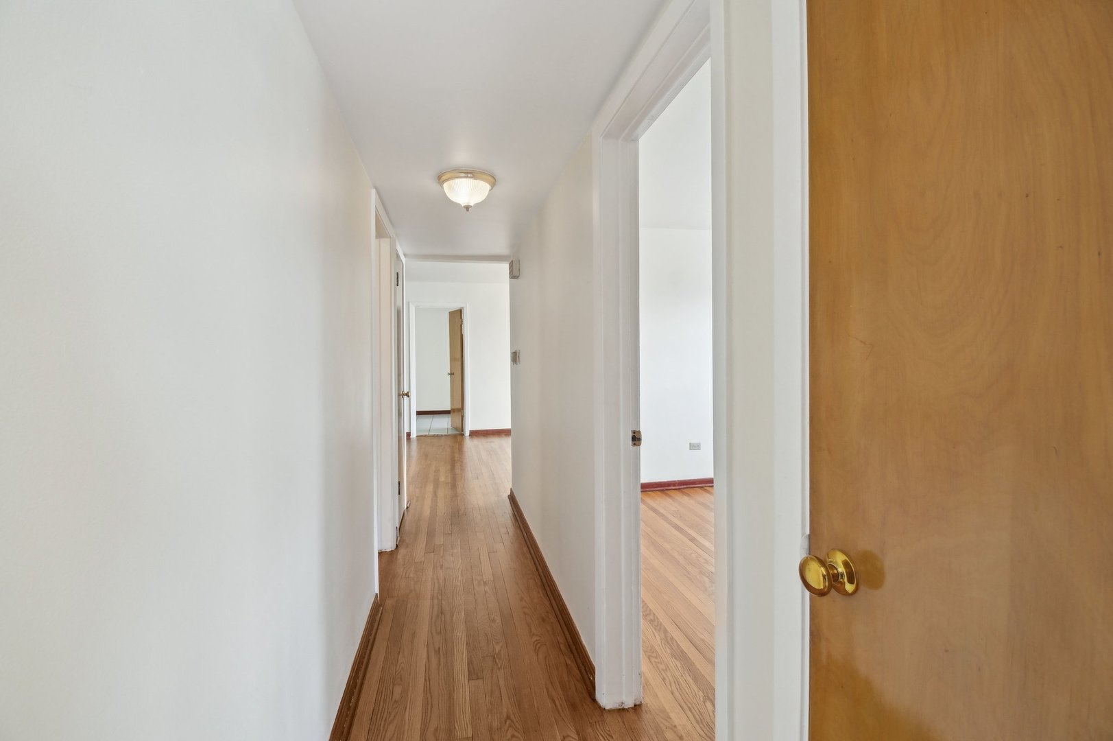 5927 W Addison Street Unit: 2B