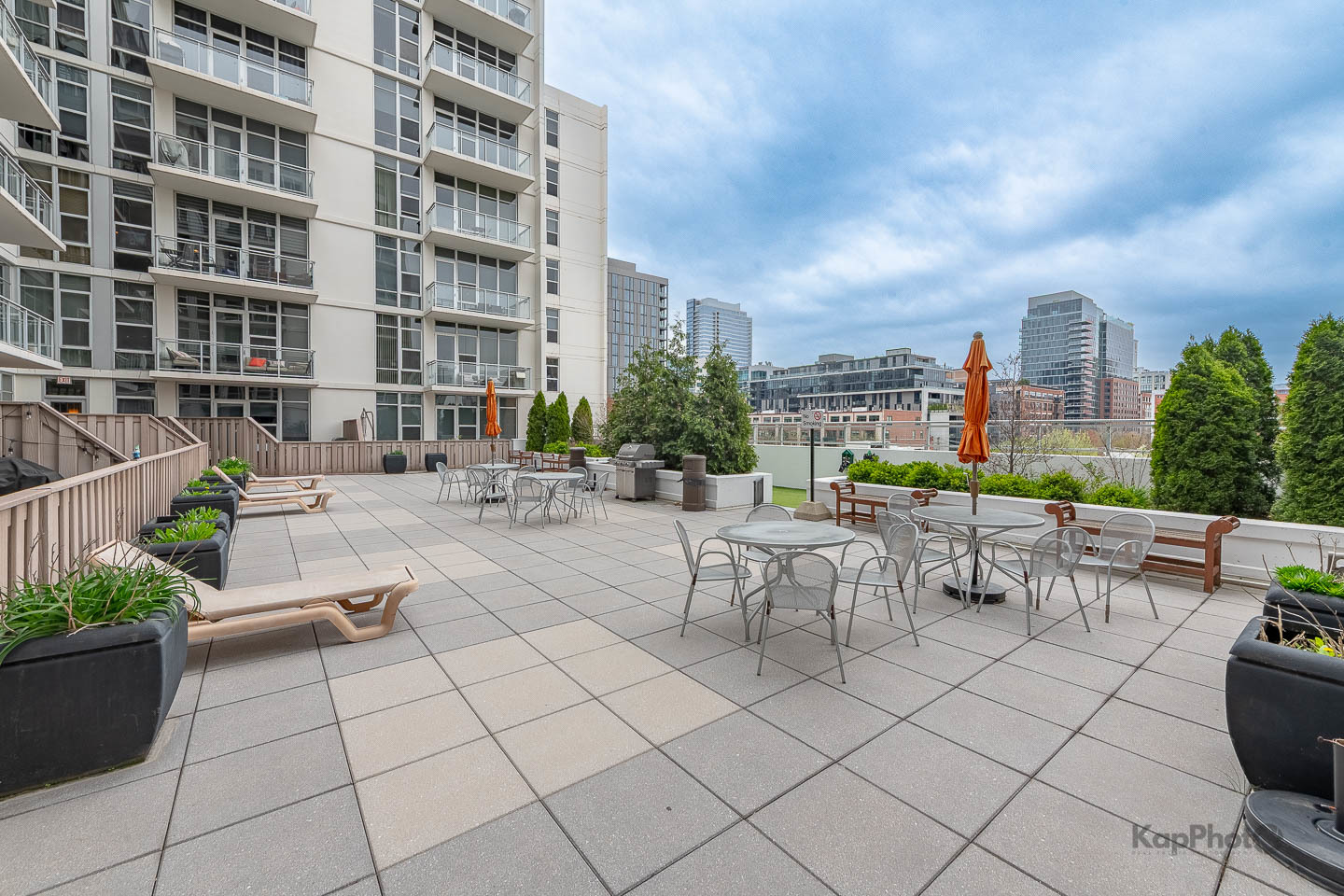 901 W Madison Street Unit: 403