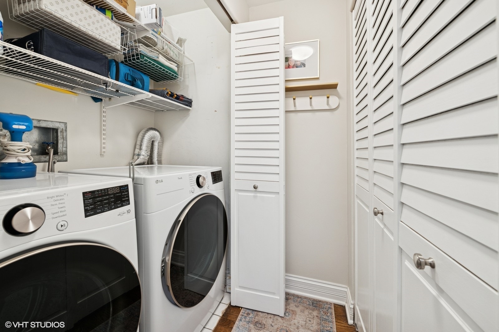 1102 N Paulina Street Unit: 201