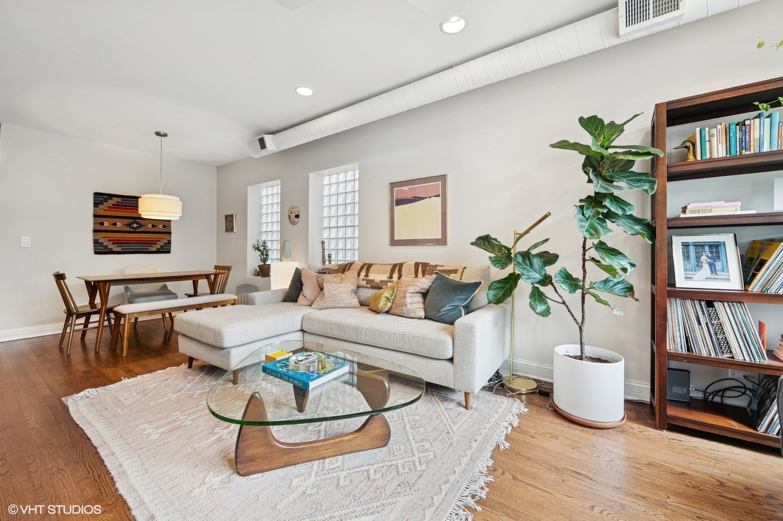 1102 N Paulina Street Unit: 201