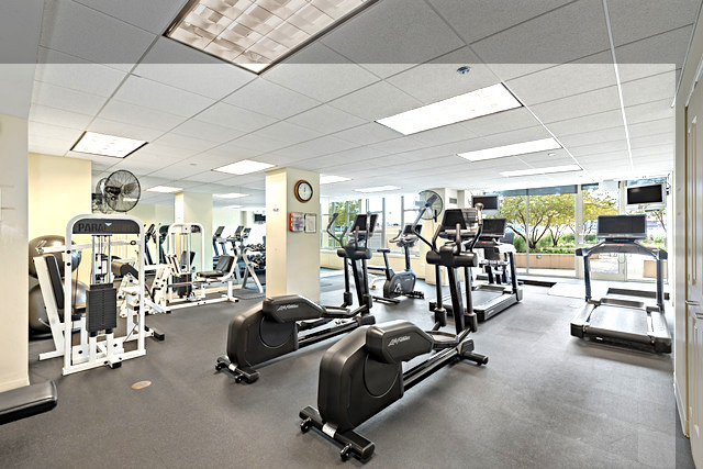 200 N Jefferson Street Unit: 1707