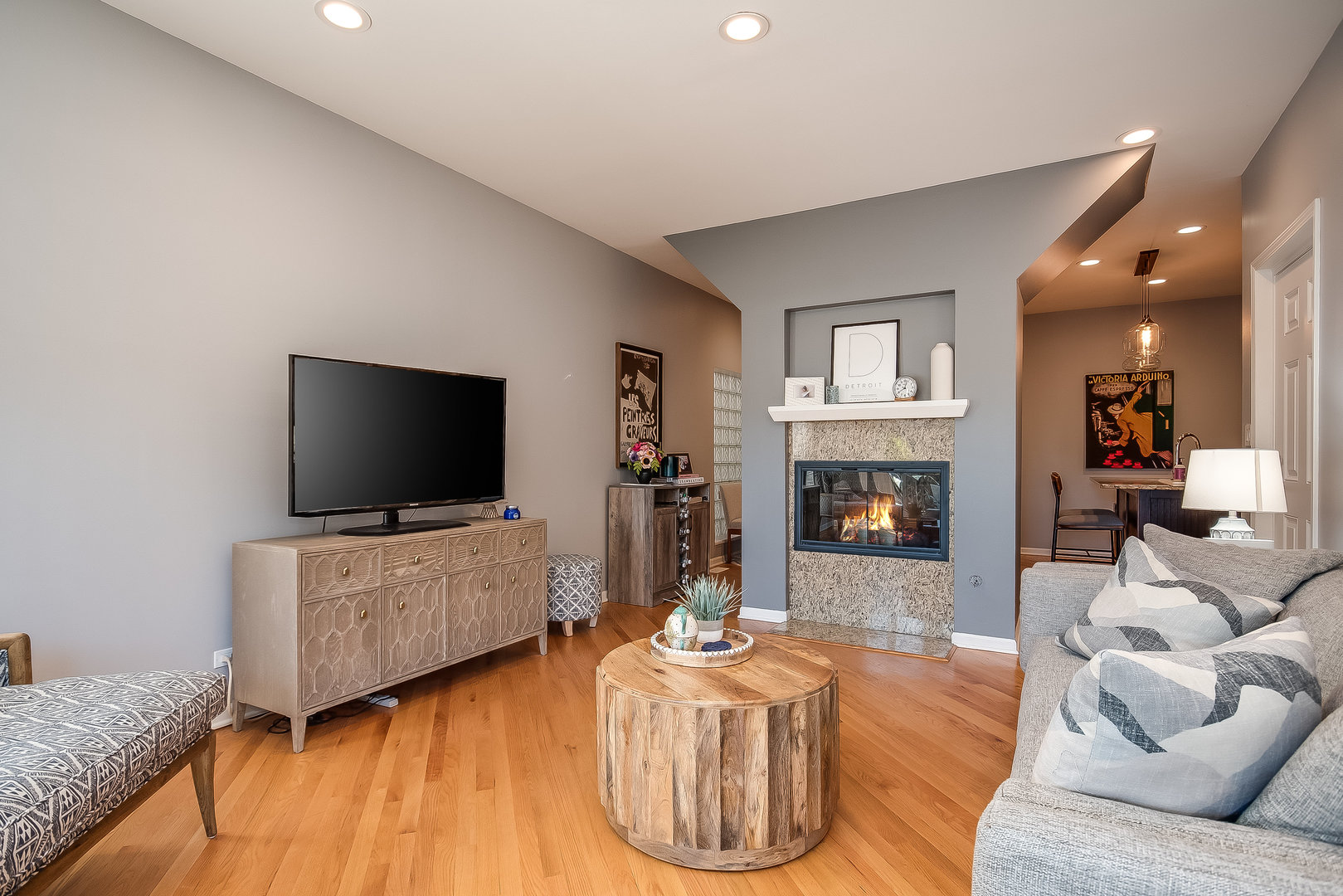 1709 N Dayton Street Unit: 1