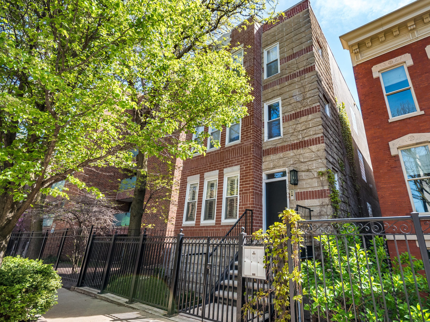 1709 N Dayton Street Unit: 1