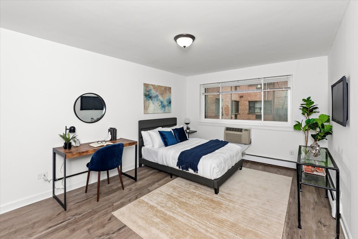 6211 N Kenmore Avenue Unit: 403