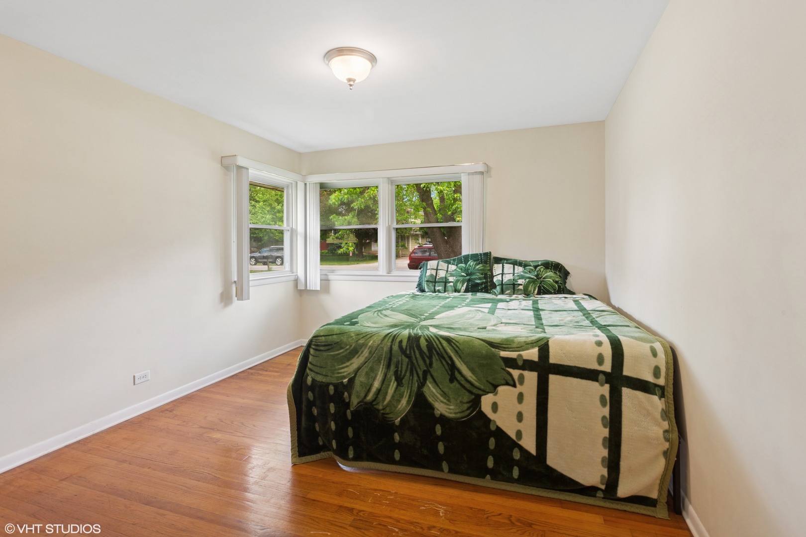 4N312 Kenwood Avenue