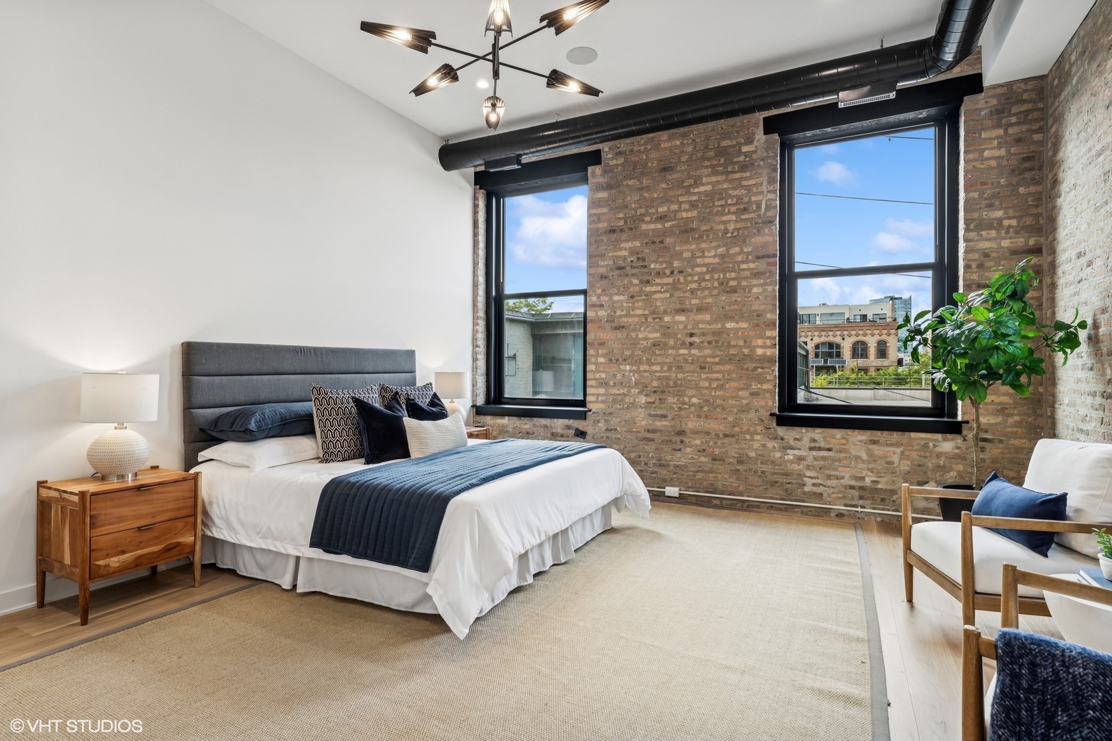 401 N Aberdeen Street Unit: 2S