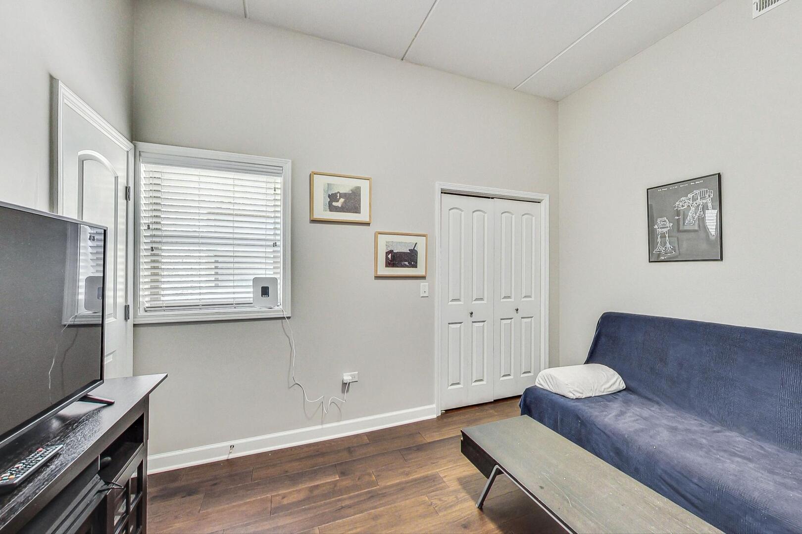 1909 W DIVERSEY Parkway Unit: 502