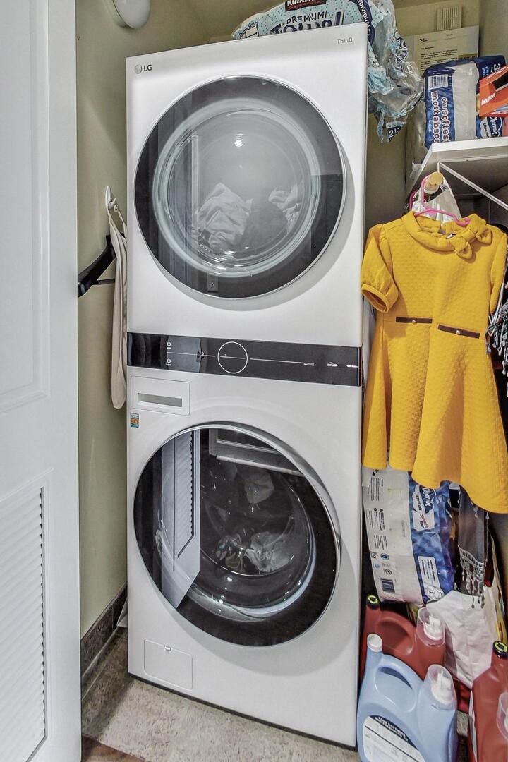 1909 W DIVERSEY Parkway Unit: 502