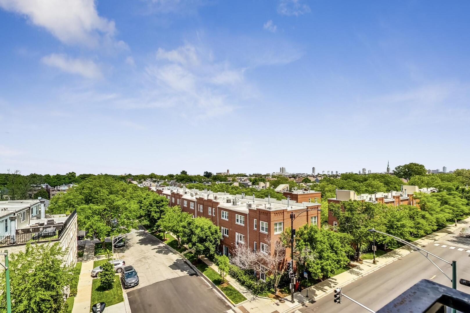 1909 W DIVERSEY Parkway Unit: 502