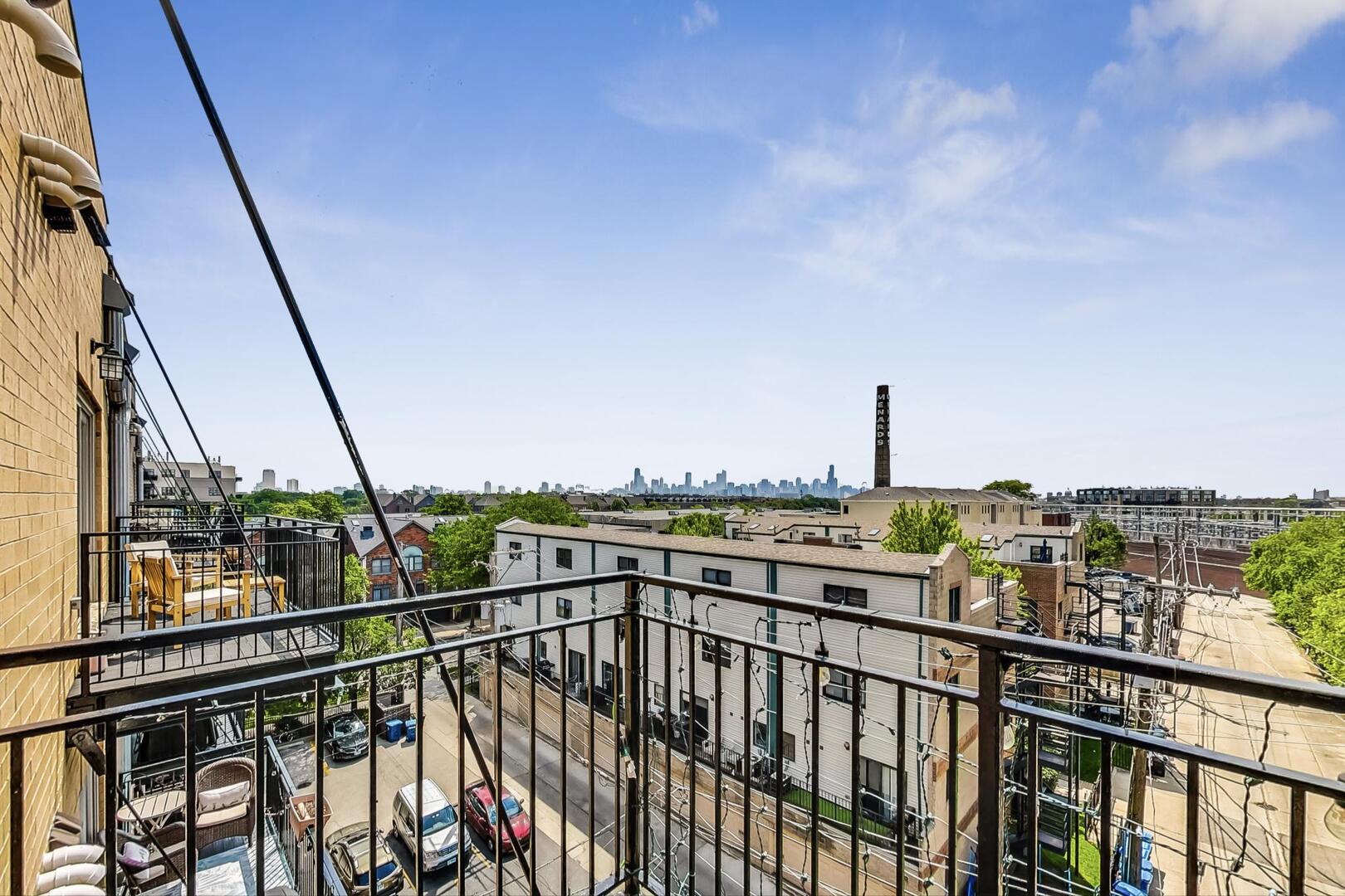 1909 W DIVERSEY Parkway Unit: 502