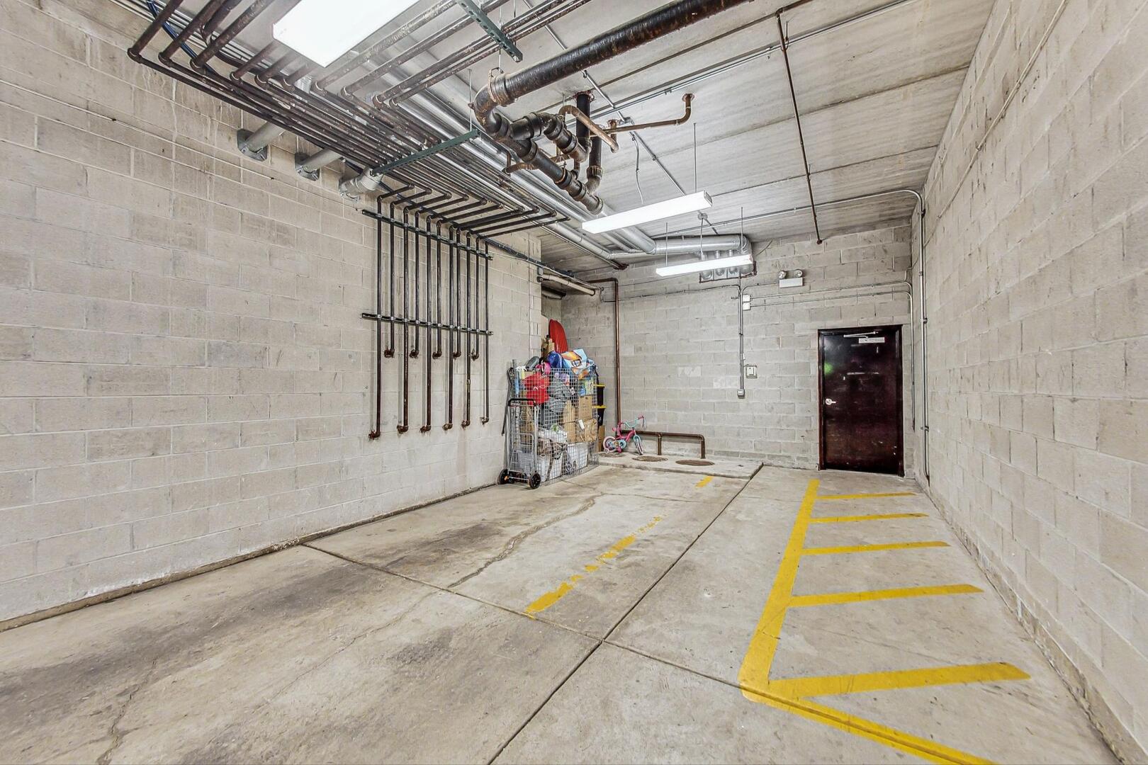 1909 W DIVERSEY Parkway Unit: 502