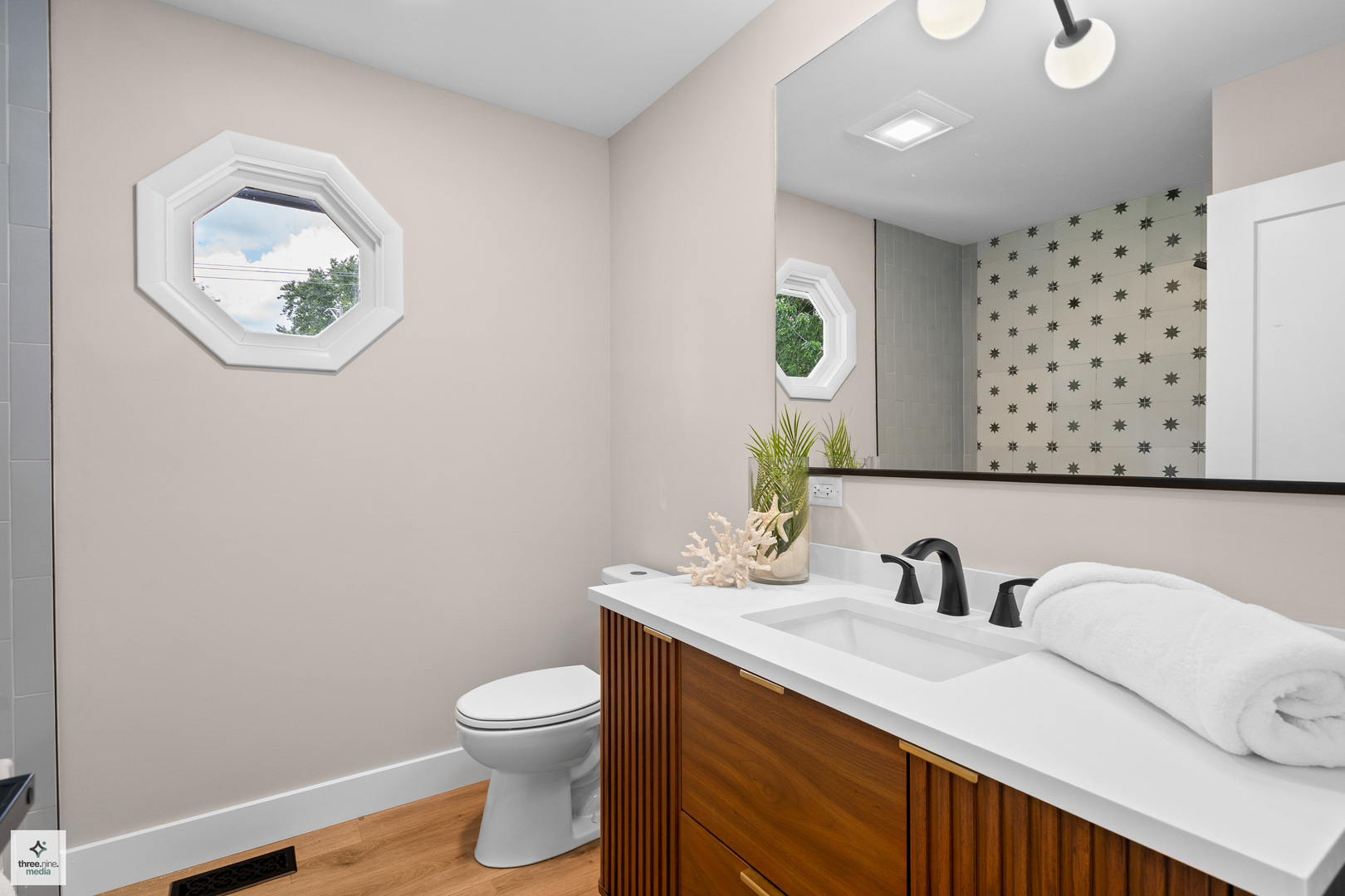 1212 W Keating Drive