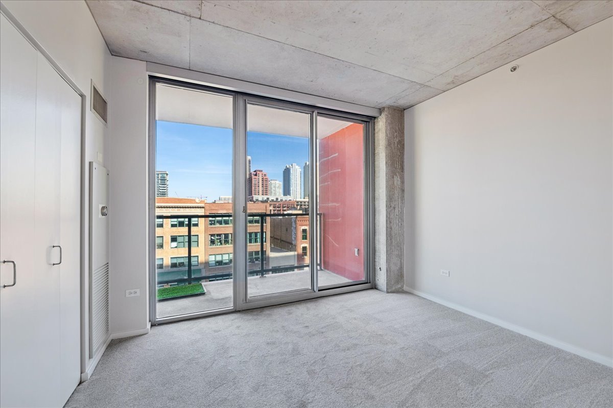 659 W Randolph Street Unit: 609