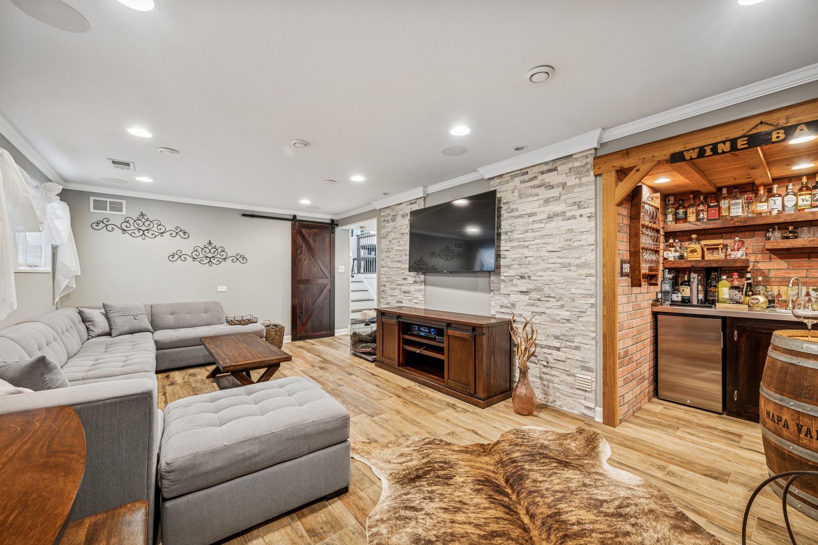 416 N Gibbons Avenue