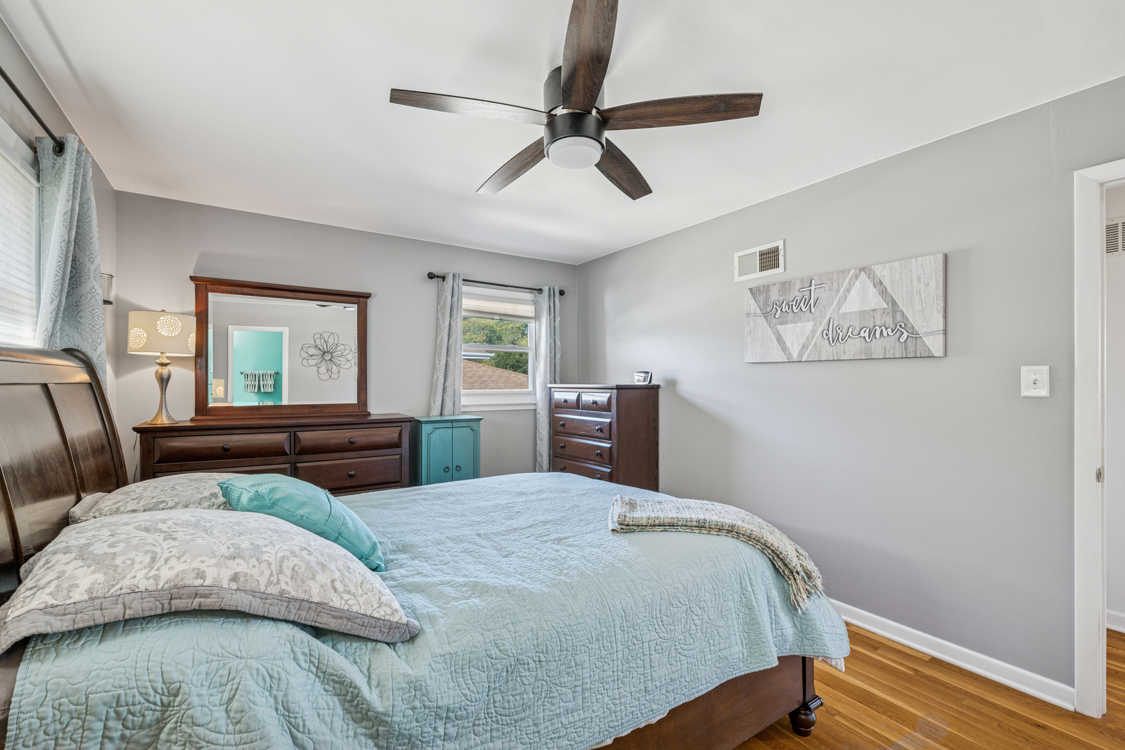 416 N Gibbons Avenue