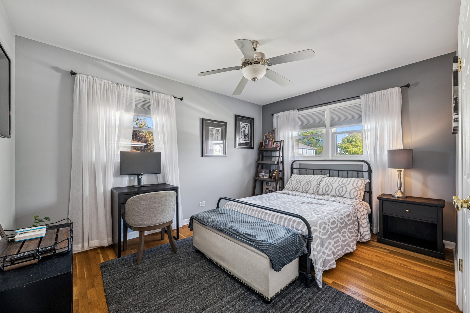 416 N Gibbons Avenue