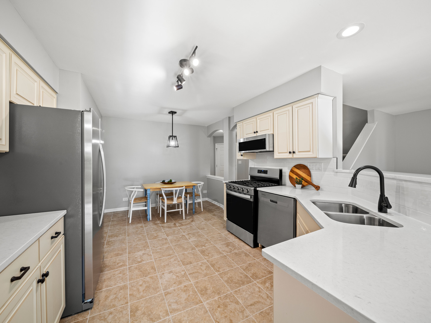 872 Old Checker Road