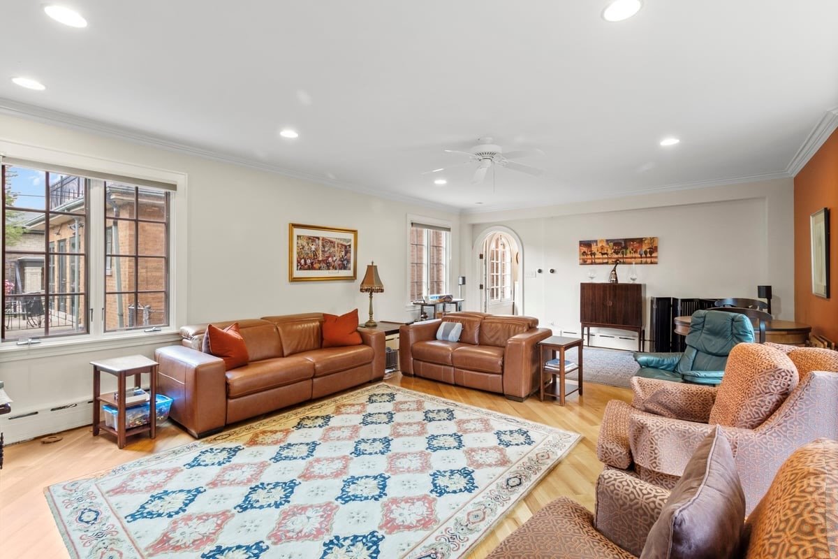 1143 Woodbine Avenue