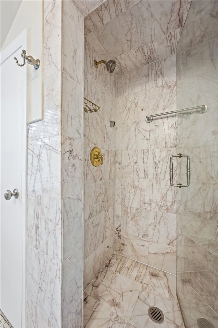 300 Lincolnwood Road