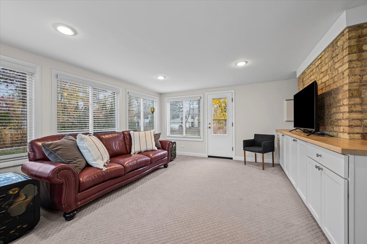 300 Lincolnwood Road