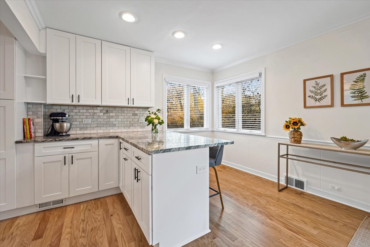 300 Lincolnwood Road