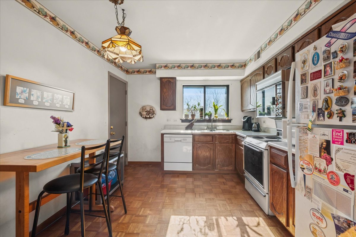 3266 Sanders Road Unit: 6F