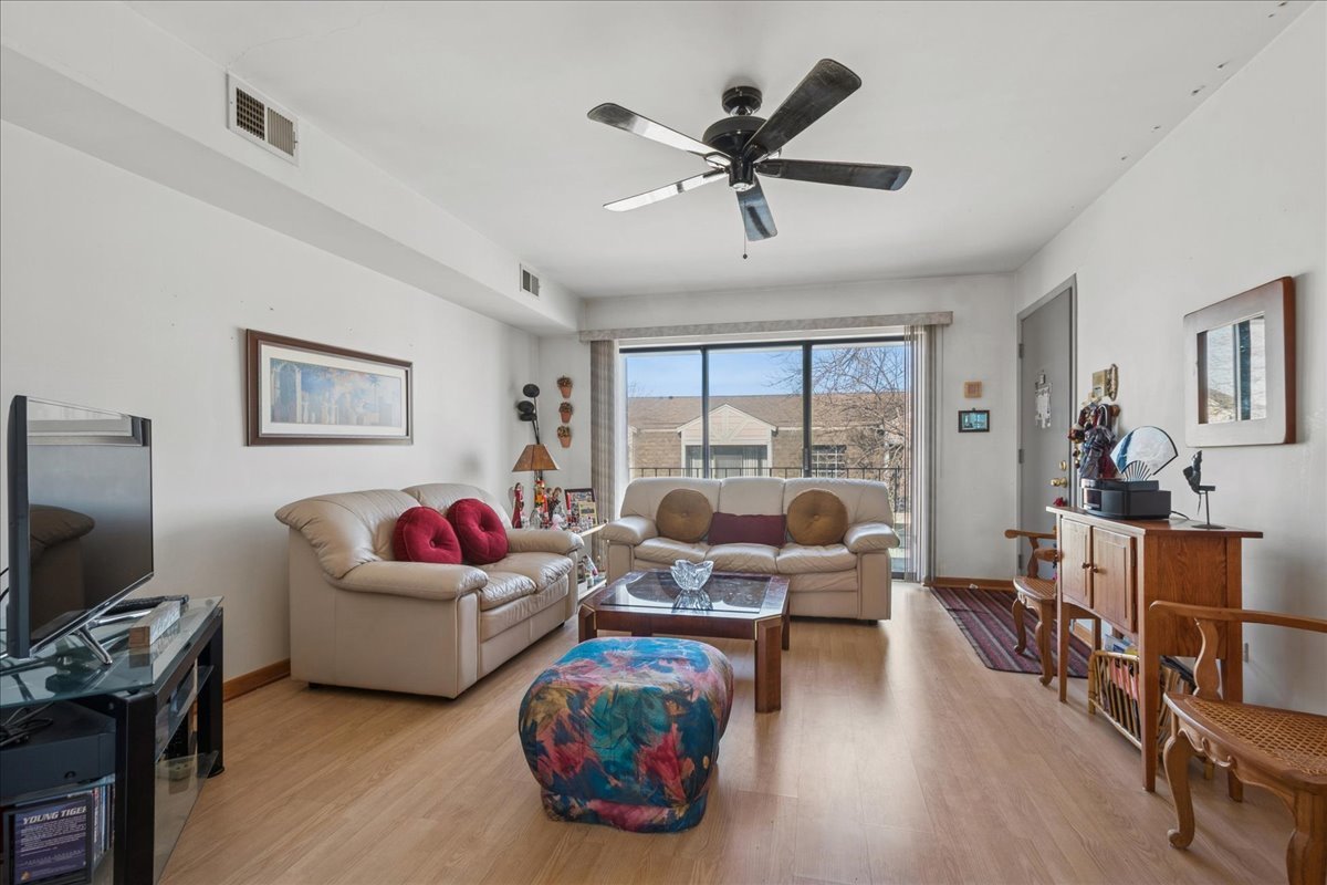 3266 Sanders Road Unit: 6F