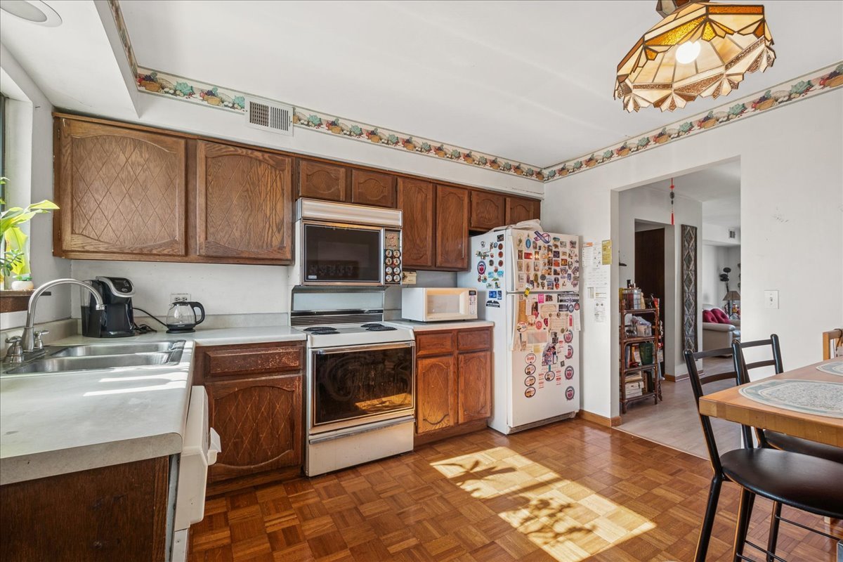 3266 Sanders Road Unit: 6F